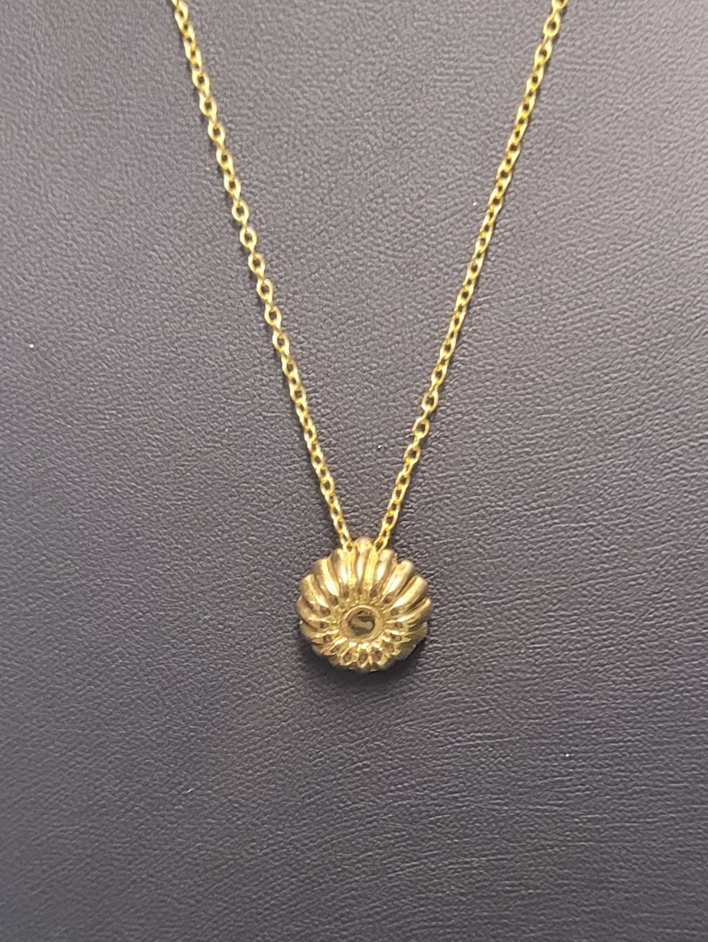 Hand Crafted Gold-Tone Daisy Pendant Necklace